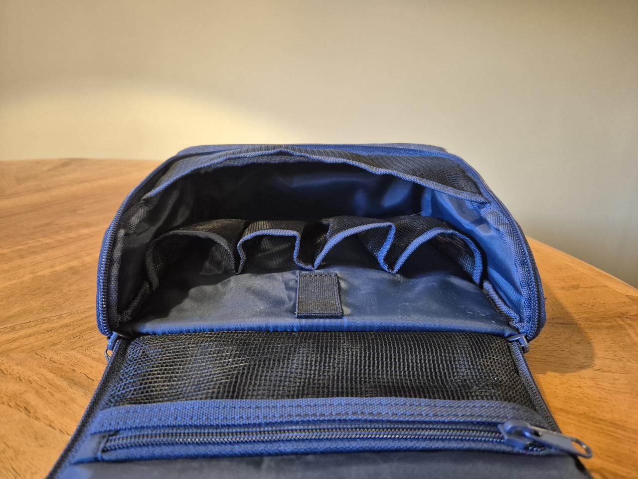 Handige compacte toilettas