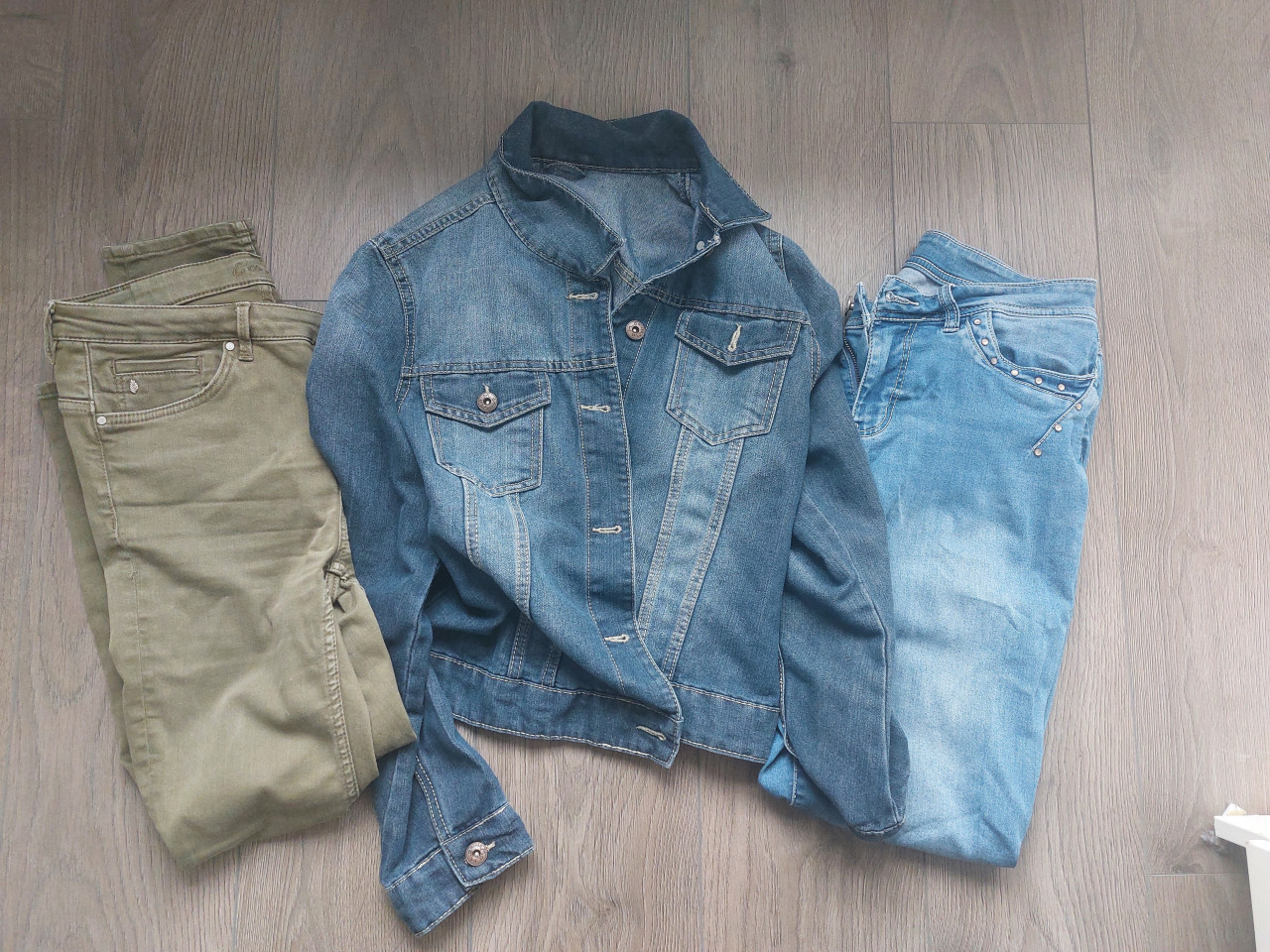 Spijkerjas en 2x jeans