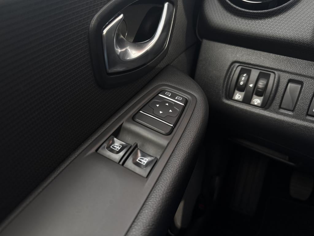 Renault Clio 1.5 dci ecoleader zen | nl-auto | trekhaak | navi | cruisec. |