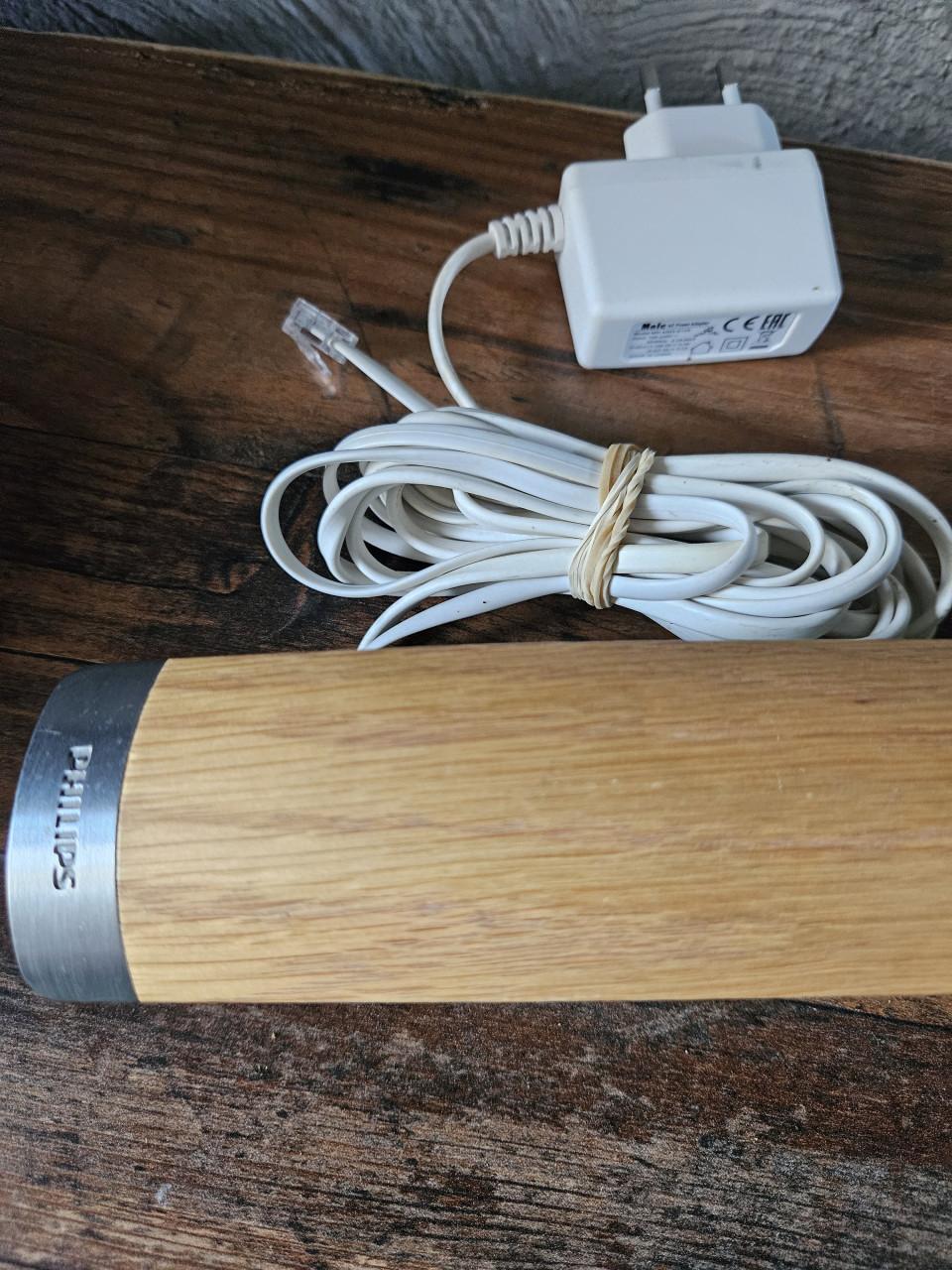ZganPhilips M888 Dect telefoon - draadloos met houten accent