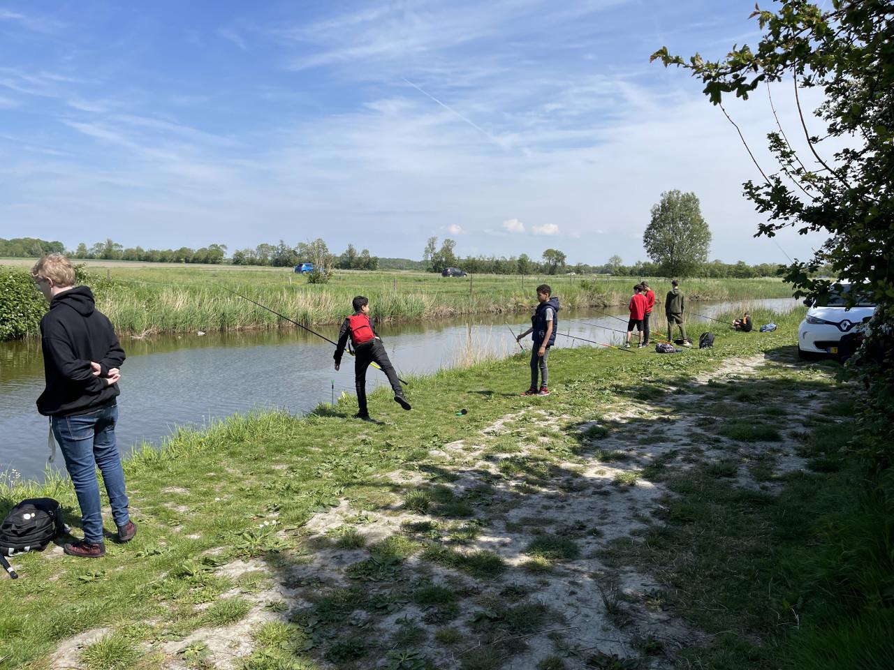 Hengelsport koop u visvergunning Bij karpervisserij Koudekerke € 17,50