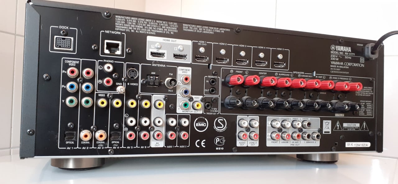 Yamaha RX-V771 Versterker