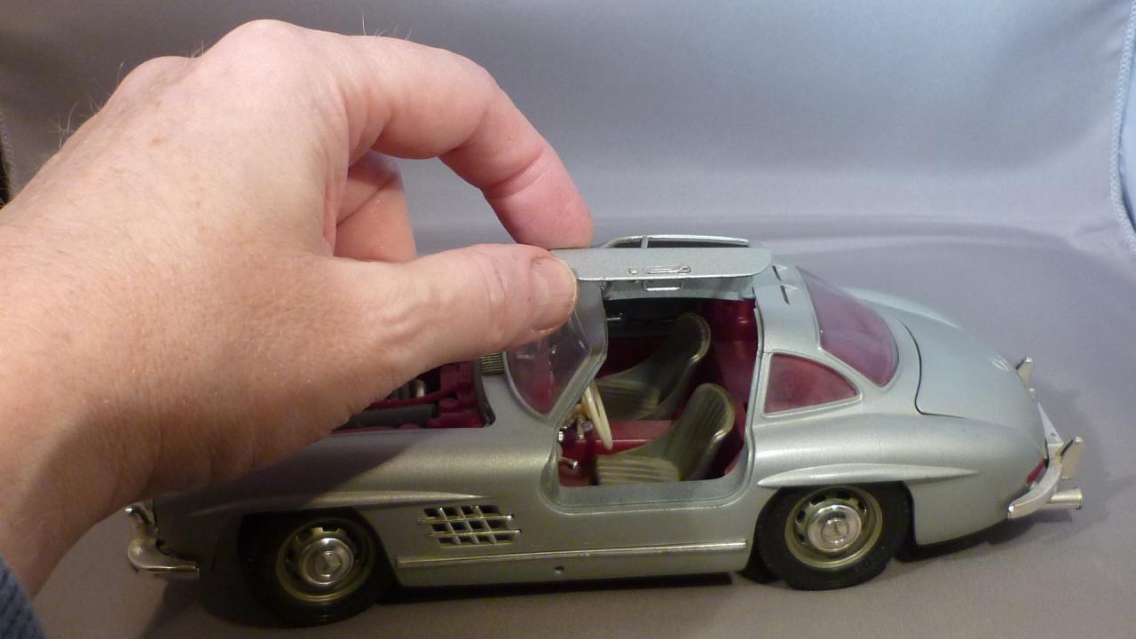 Model auto Mercedes 300 SL