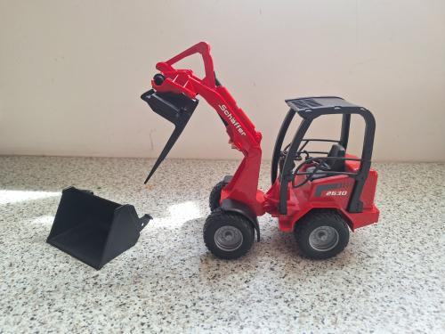 Bruder Schäffer kniklader.