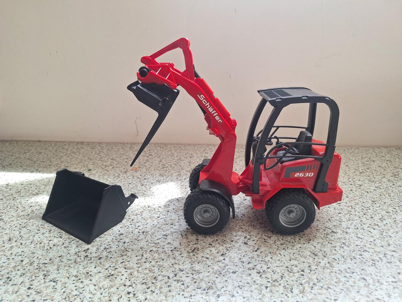 Bruder Schäffer kniklader.