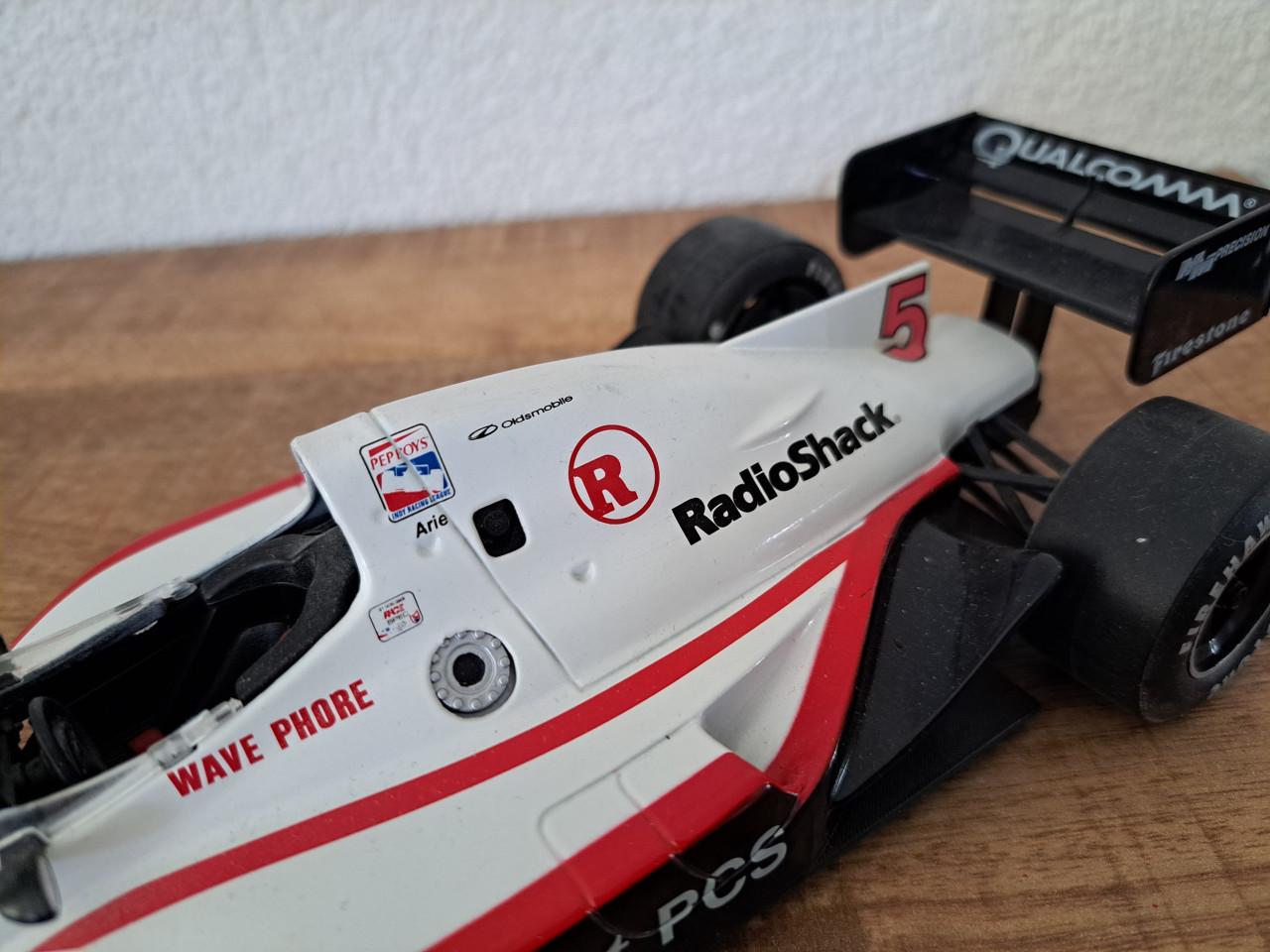 Indy Racing League (IRL) raceauto bestuurd dcoureur Arie Luyendykuurd door