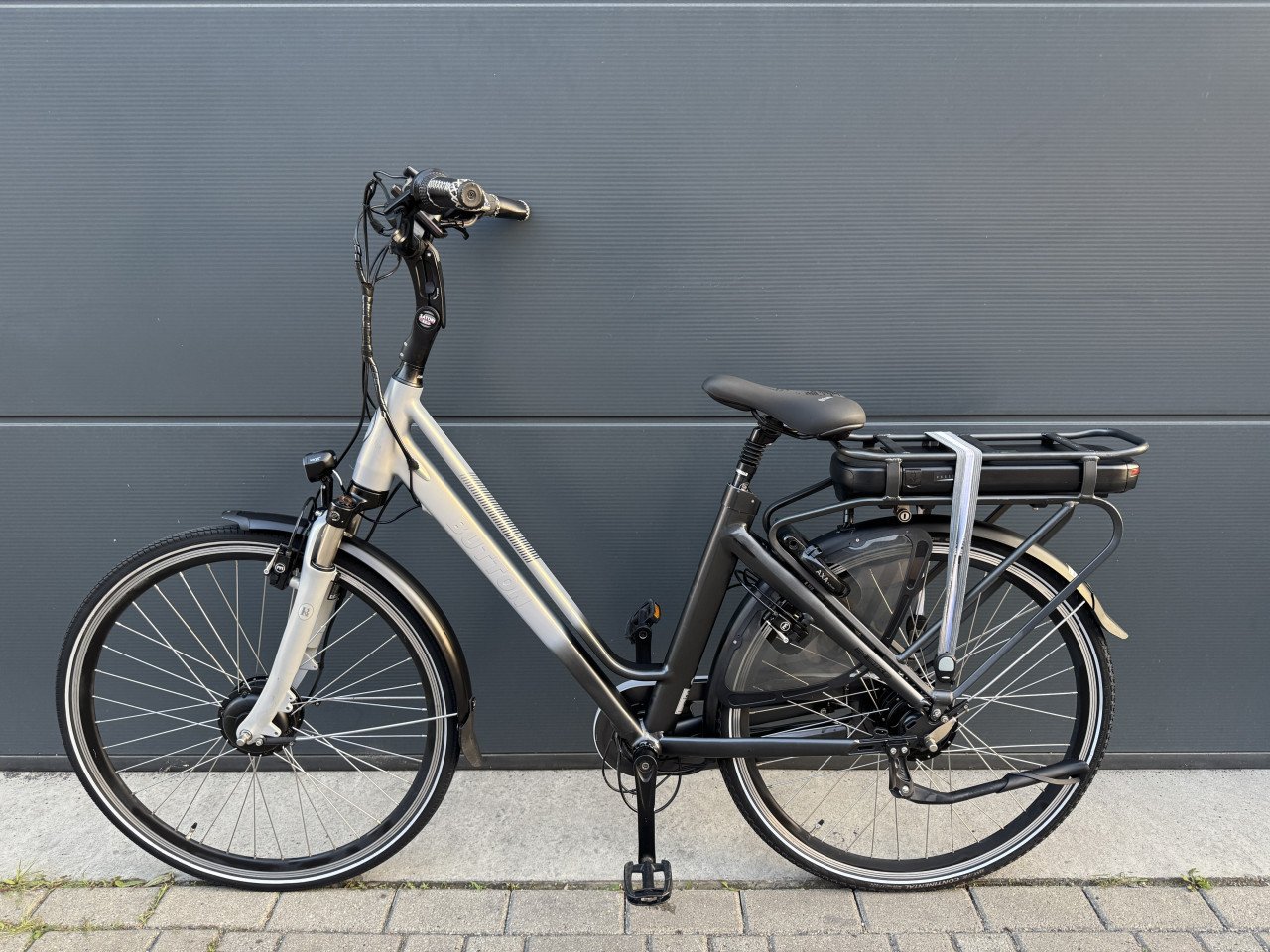 Zeer nette Button elektrische fiets 450WH accu