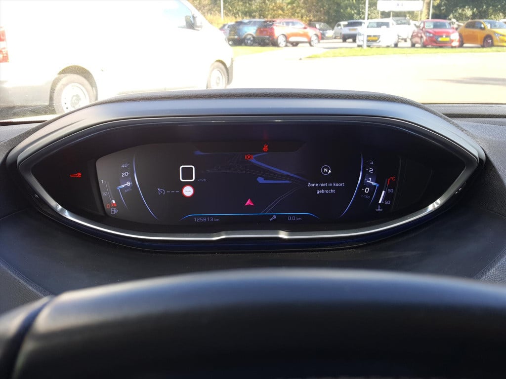 Peugeot 3008 1.2pt 130pk allure trekhaak | navi | apple carplay & android a