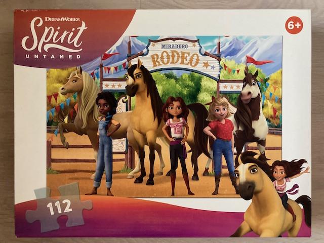 Legpuzzels met 48/96/112/500 en 1000 stukjes.