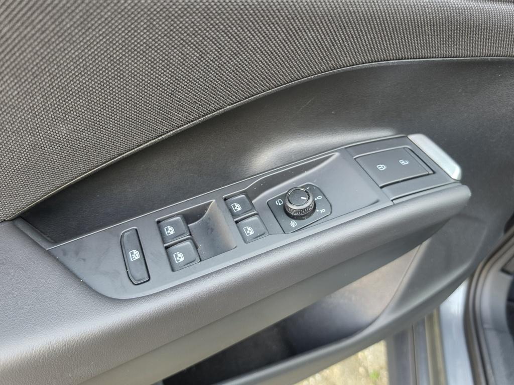 Volkswagen T-roc 1.5 etsi 85 kw life