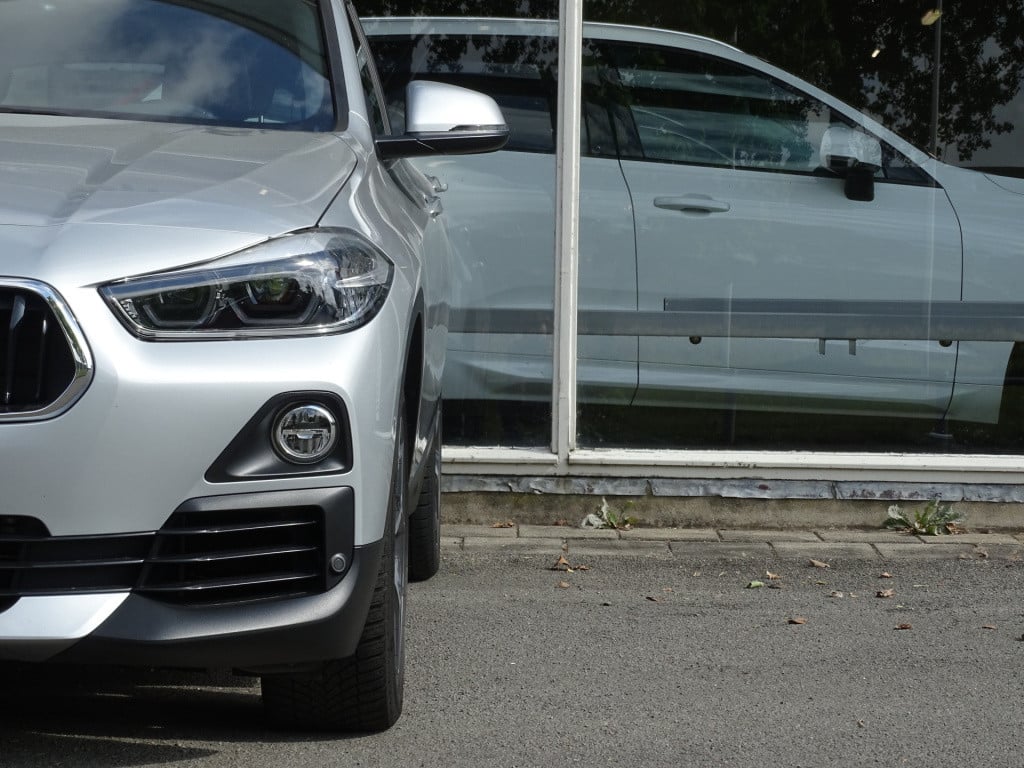 BMW X2 sdrive20i high executive | led | trekhaak | camera | 18"