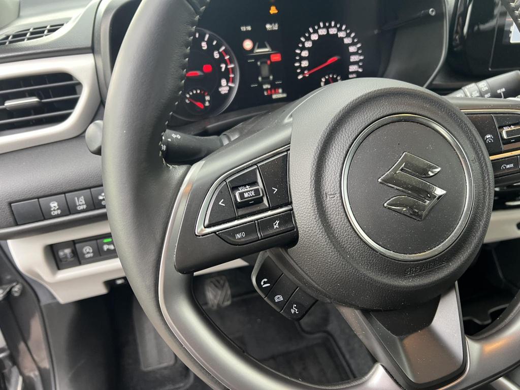 Suzuki Swift 1.2 style smart hybrid
