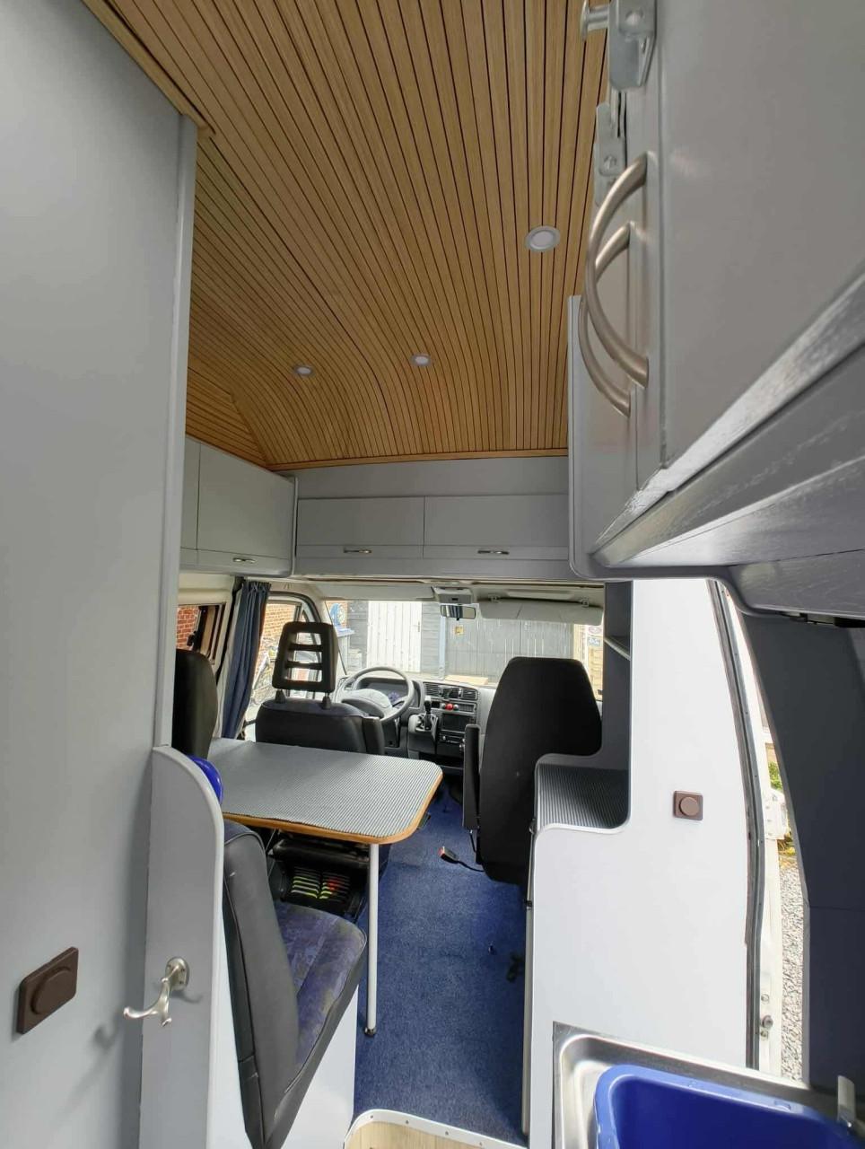 Peugeot Boxer camper uit 2001 met defecte motor