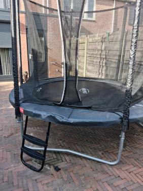 Trampoline