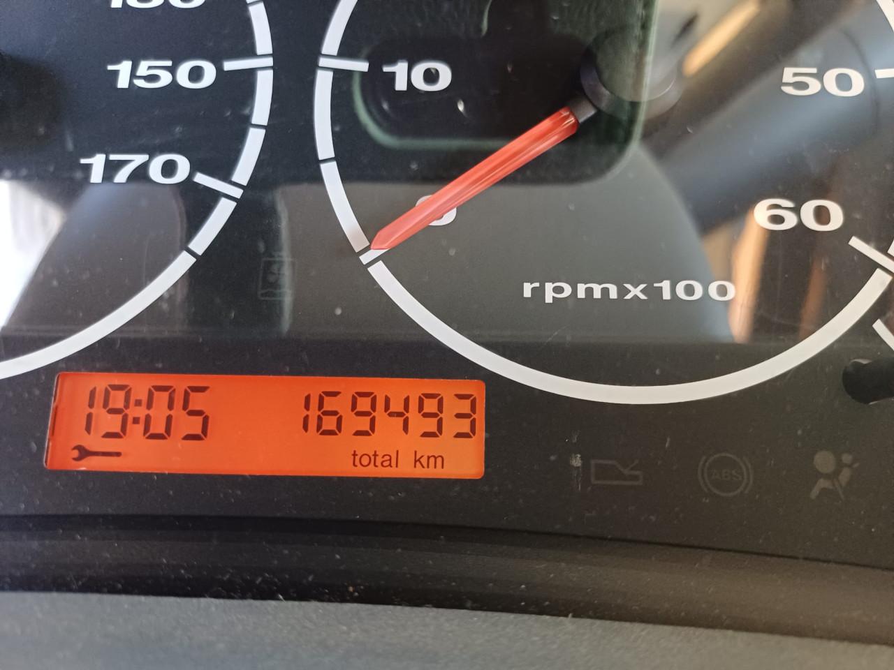 Te koop camper christal winner 2,8 jtd 6 pers 2004