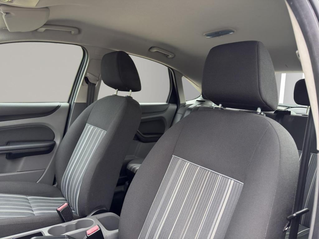 Ford Focus 1.6 trend clima cruise