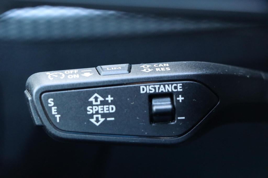 Audi Q2 35 tfsi advanced edition 150pk | camera | stoelverwarming | navi