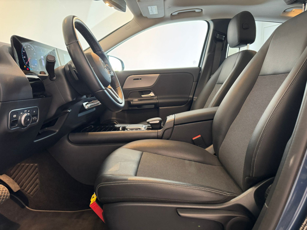 Mercedes-Benz Gla-klasse 180 business solution