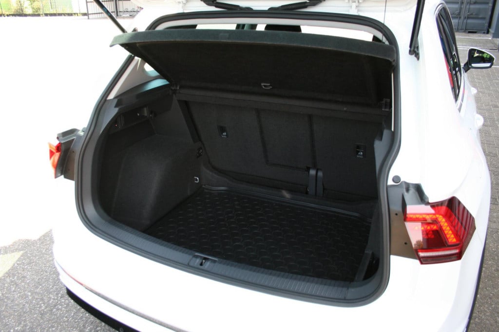 Volkswagen Tiguan 1.4 tsi r-line / connected series