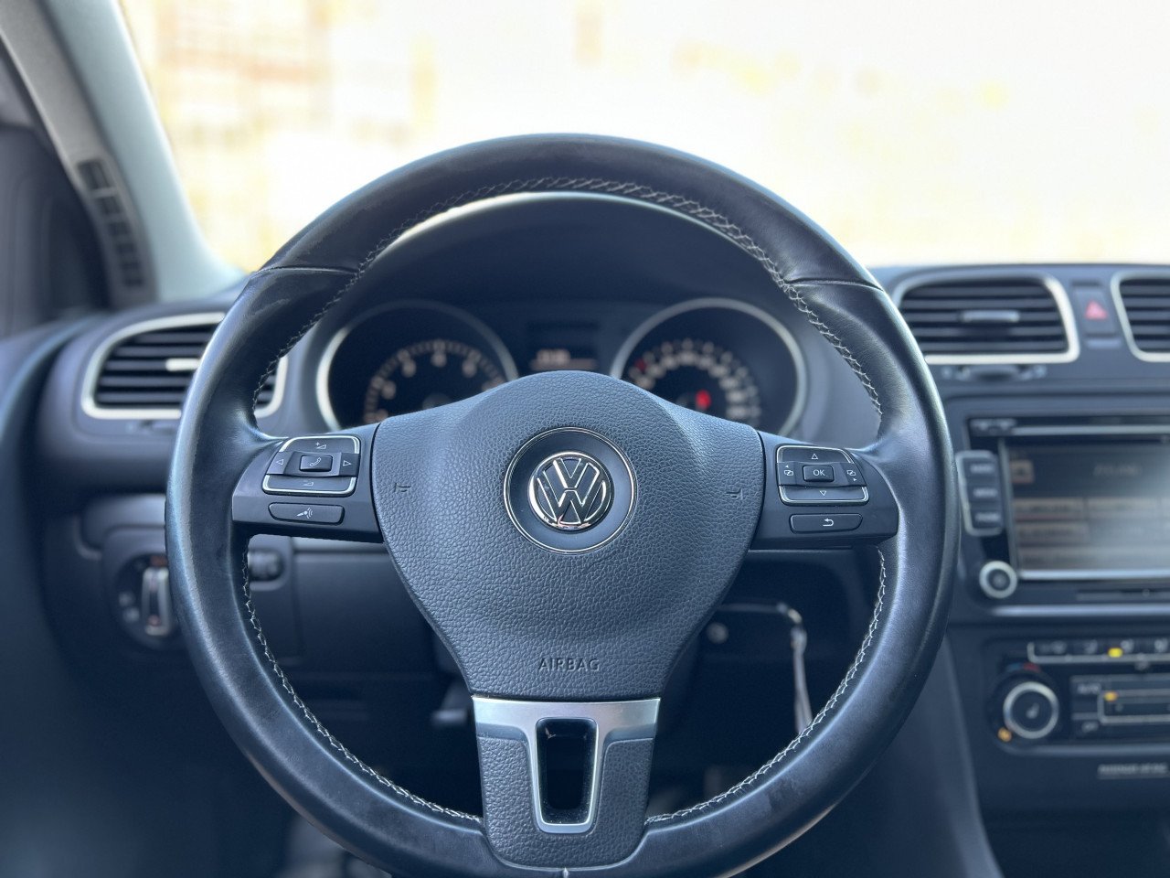 Volkswagen Golf 1.4 Style/R-LINE-CRUISE CONTR/APK/STOELV.