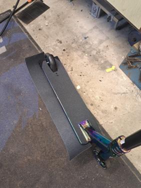 NKD, Nkd stuntstep oil slick