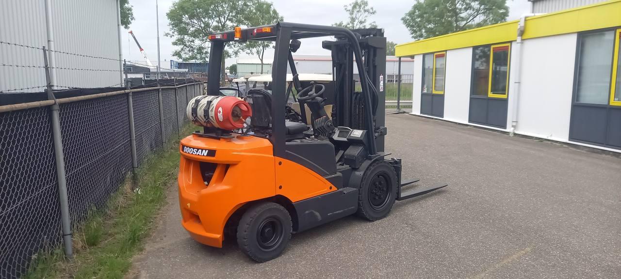 Doosan 2.5 ton LPG