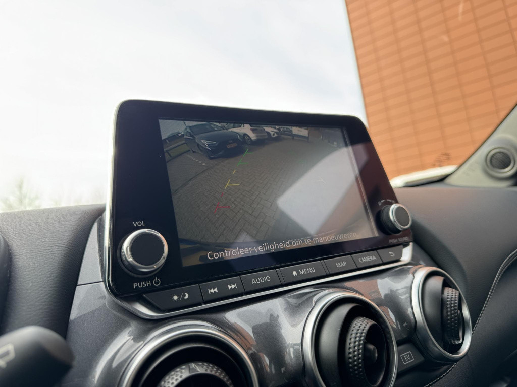 Nissan Juke 1.6 hybrid n-connecta