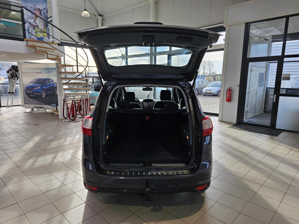 Ford Grand C-max 1.6 titanium 7p.