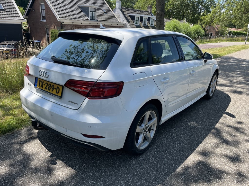 Audi A3 sportback 1.4 e-tron sport