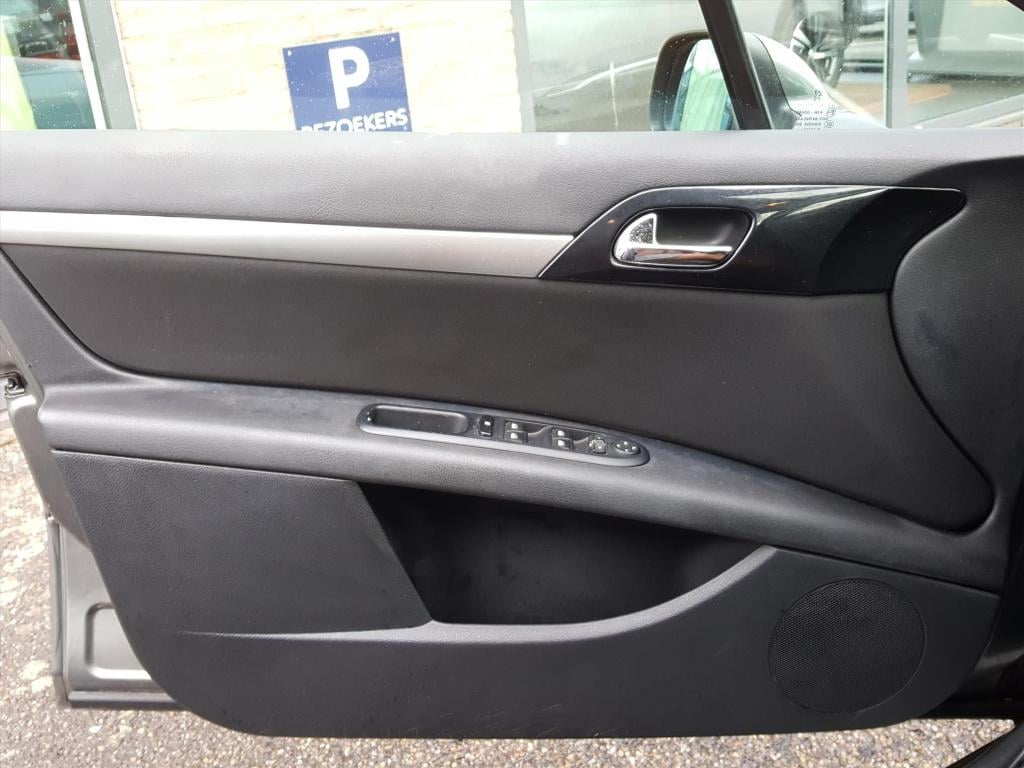 Peugeot 407 st 2.0i-16v 140pk trekhaak afneembaar | navigatie | cruise & cl