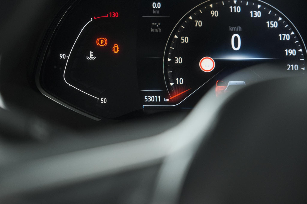 Renault Captur tce 100 intens | camera | navigatie | parkeersensoren