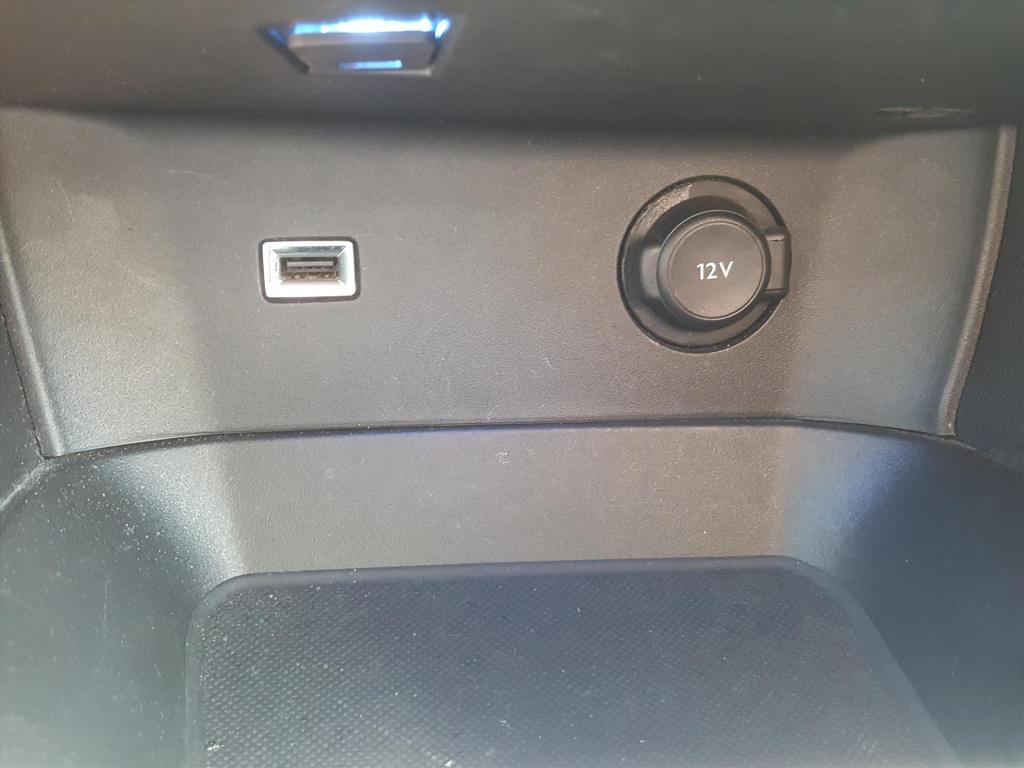 Peugeot 3008 gt-line 1.2 130pk apple carplay & android auto| navi | trekhaa