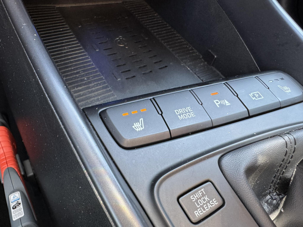 Hyundai I 20 1.0 t-gdi premium sky automaat | schuif-/kanteldak | stuur- + 