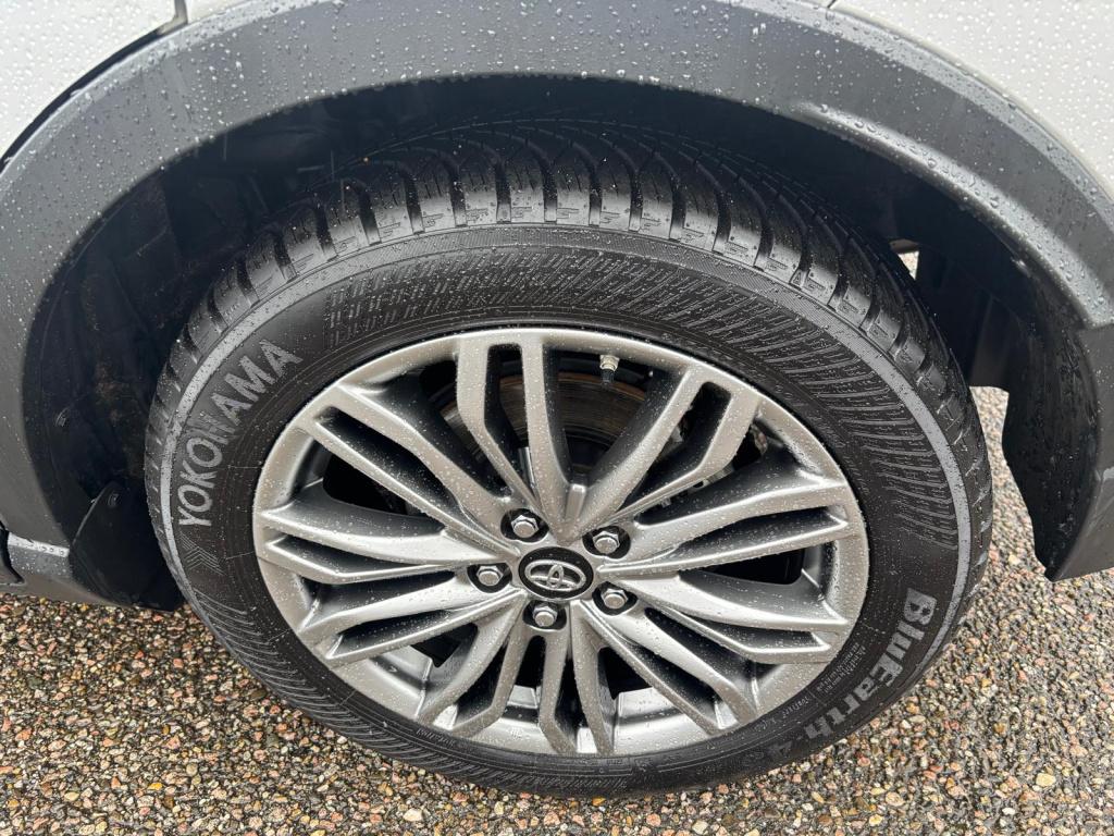 Toyota C-hr 1.8 hybrid 122pk cvt style ultimate