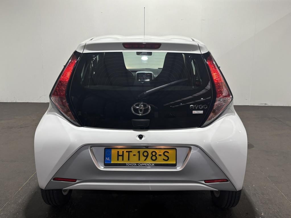 Toyota Aygo 1.0 vvt-i x-pure | lichtmetaal | airco |