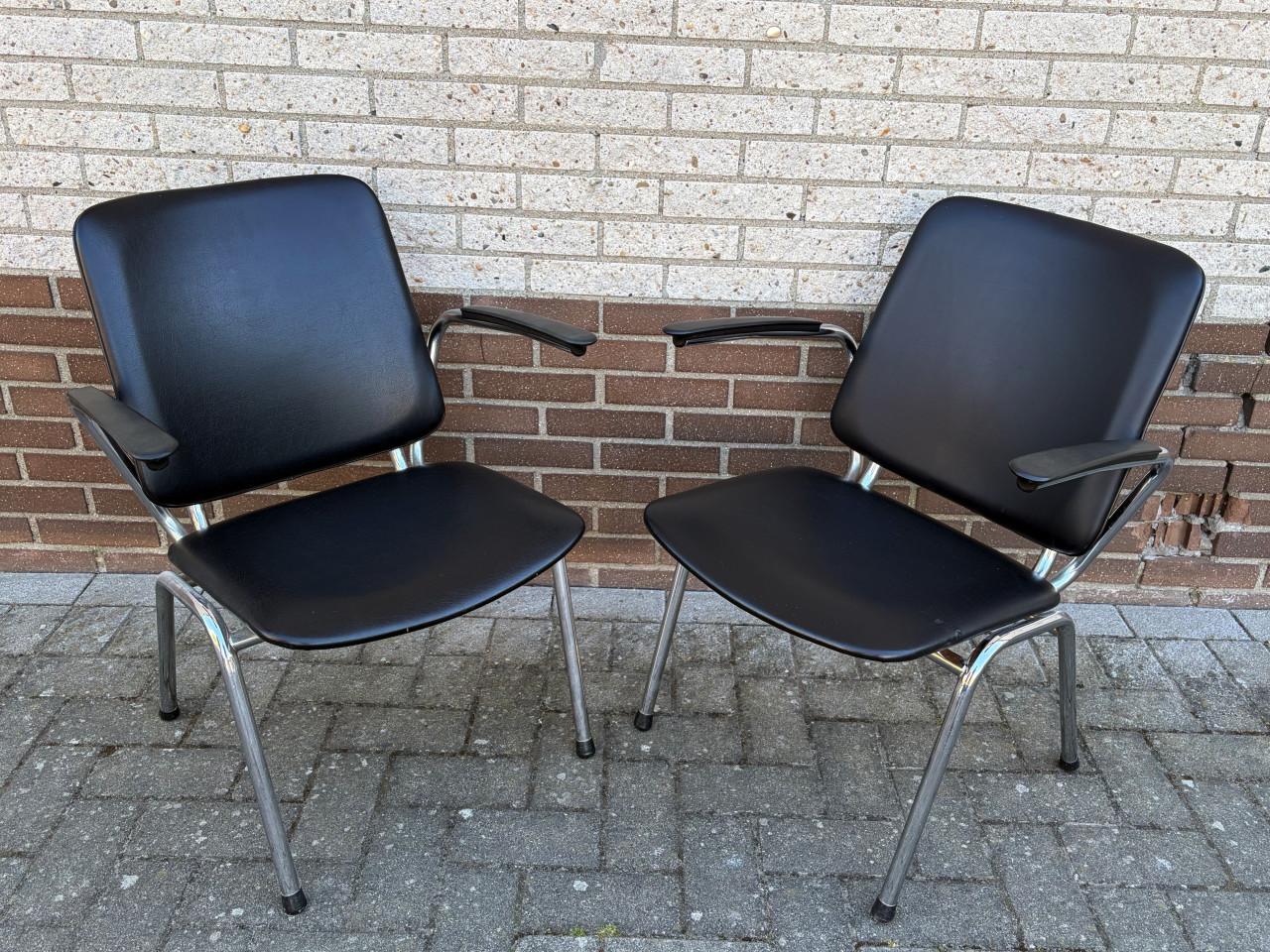 2 vintage Gispen fauteuils gebroeders de Wit SET