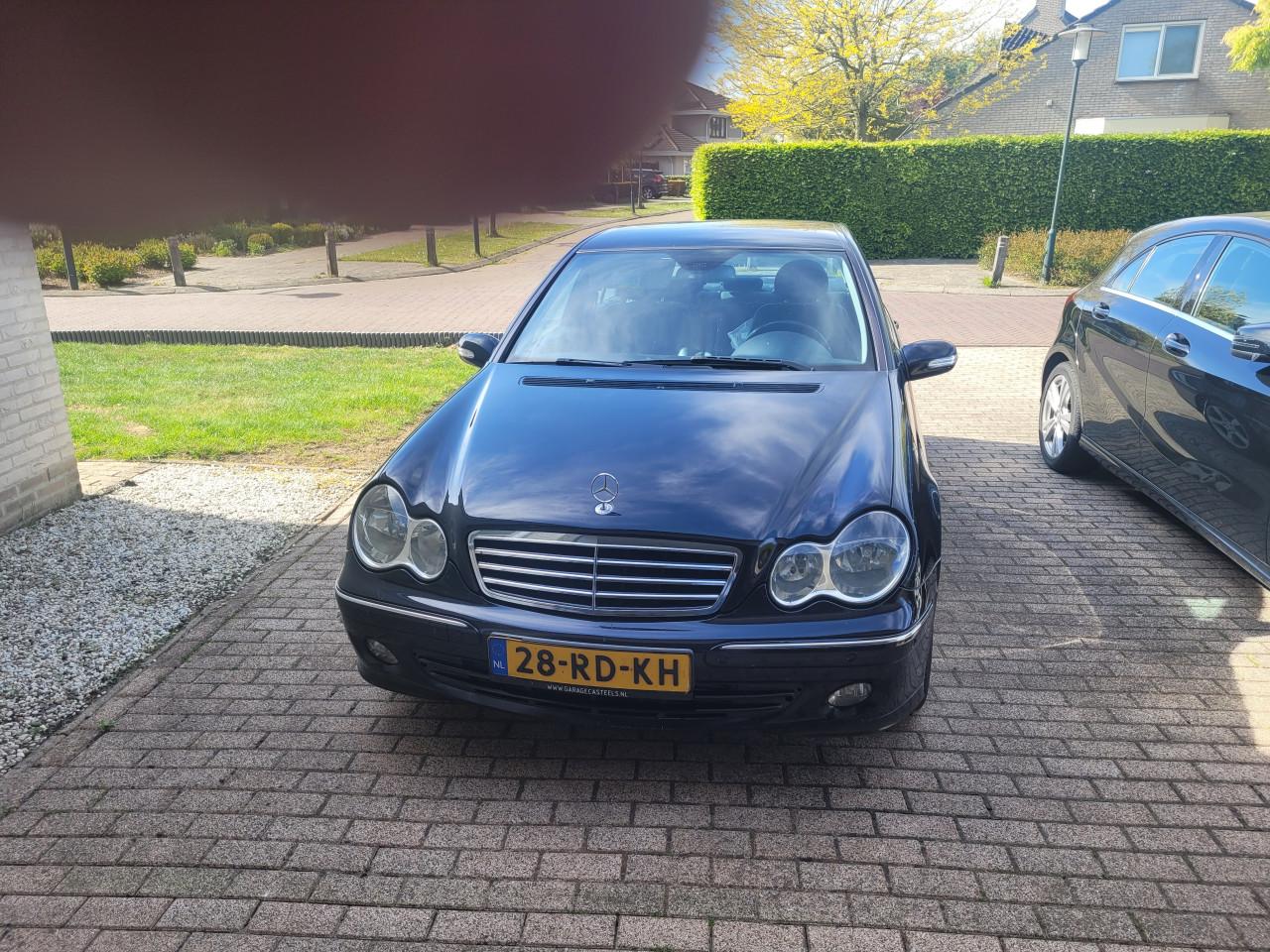Mercedes C klasse 220 diesel Automaat Avantgarde 2005 245.000 km