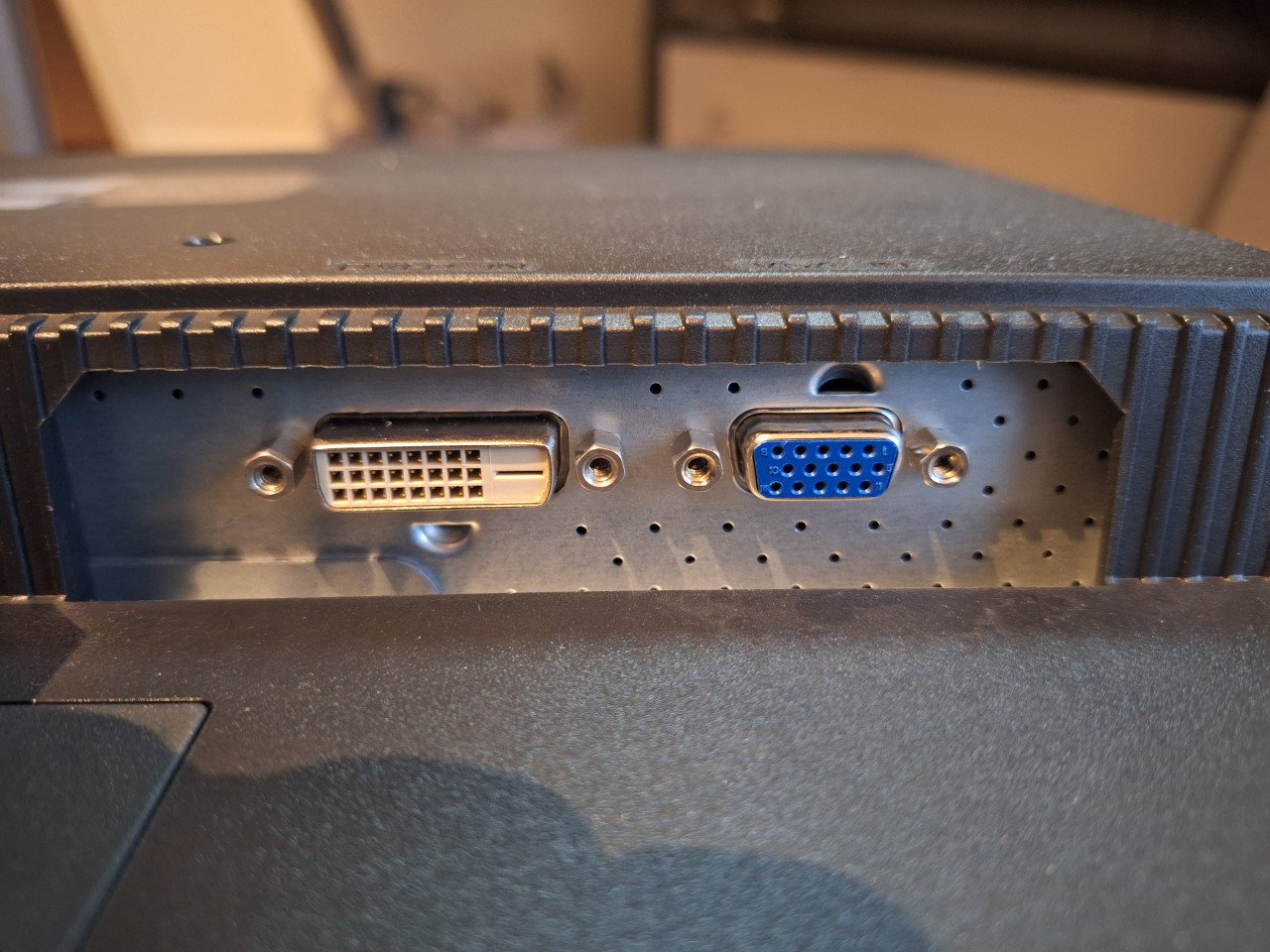 Te koop: Acer pc scherm en Dell laptop met dockingstation