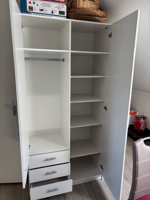 Kledingkast wit