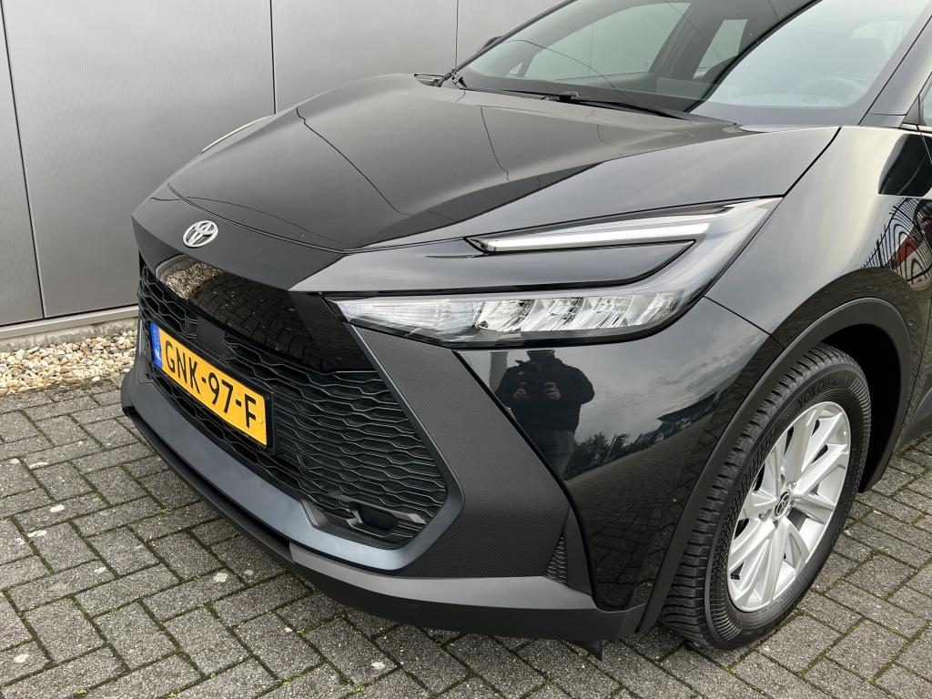 Toyota C-hr 1.8 hybrid 140 act