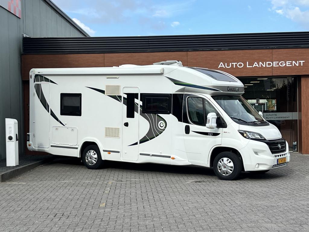 Chausson Onbekend 757 welcome | 2 enkele bedden + 1 groot bed | camera | tv