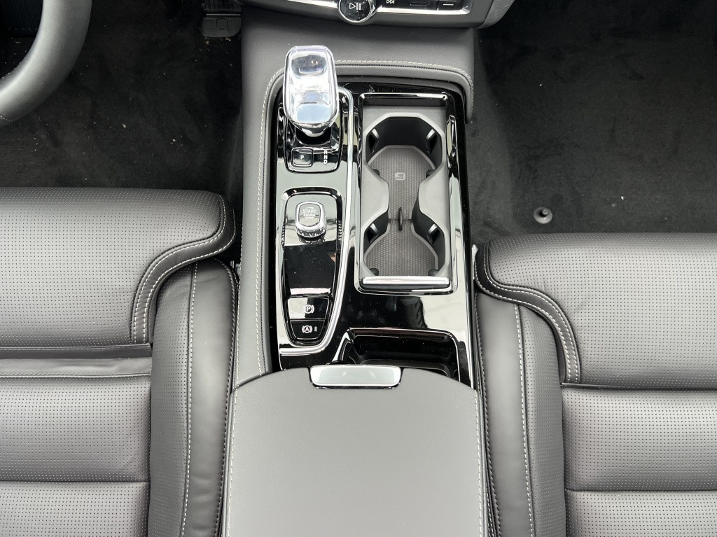 Volvo V90 t6 398pk awd recharge ultimate dark full options !