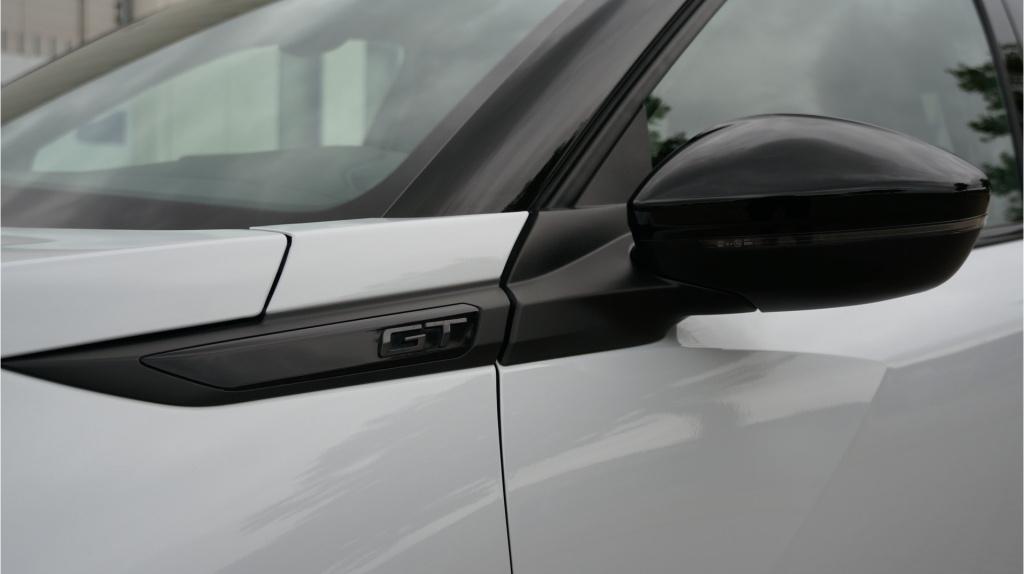 Peugeot 2008 1.2 puretech gt pack alcantara massage cam. rijklaar incl. gar