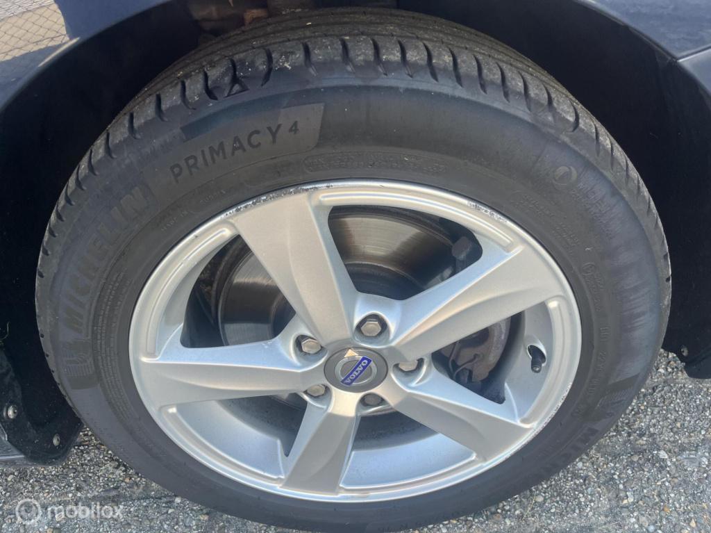 Volvo V40 1.6 t3 momentum