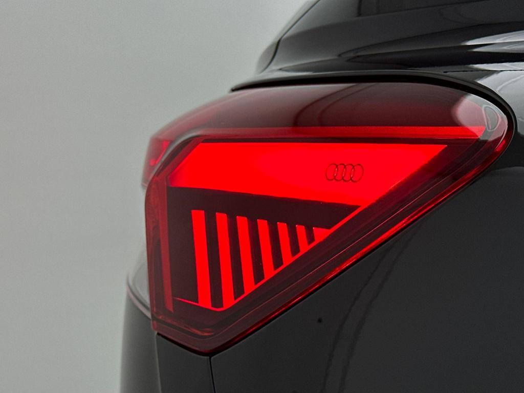 Audi Q4 E-tron s edition e-tron 45 82 kwh 210 kw / 286 pk suv ele