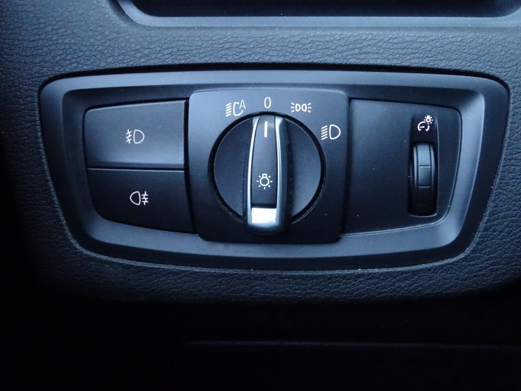 BMW X1 sdrive18i x-line | leder | led
