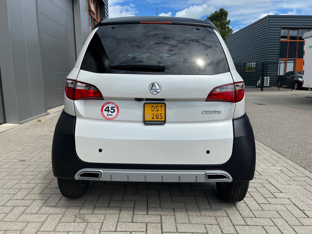 Aixam Crossline brommobiel premium weinig km