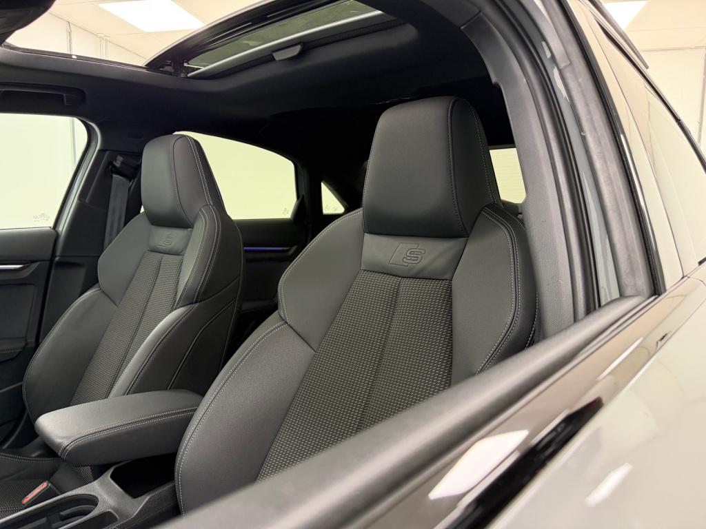 Audi A3 limousine 35 tfsi s line | panoramadak | trekhaak | mocha latte | b
