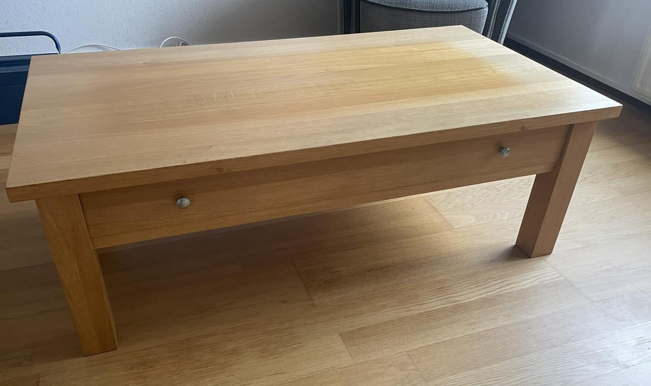 Licht eiken salontafel met lade