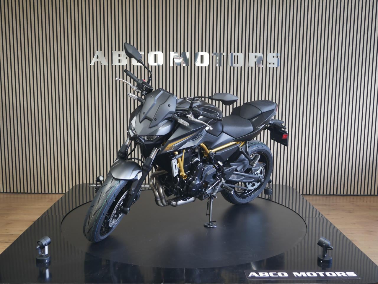 KAWASAKI Z650 S